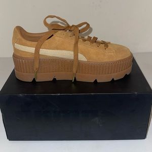 Rihanna suede puma